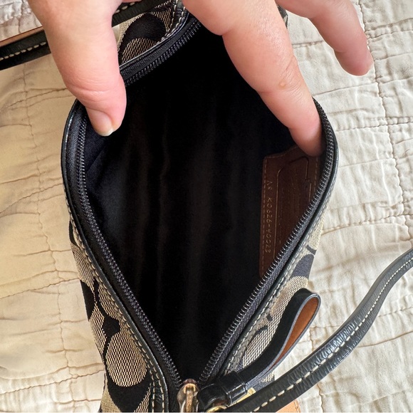 Coach Y2K Barrel Crossbody Purse - Picture 5 of 10